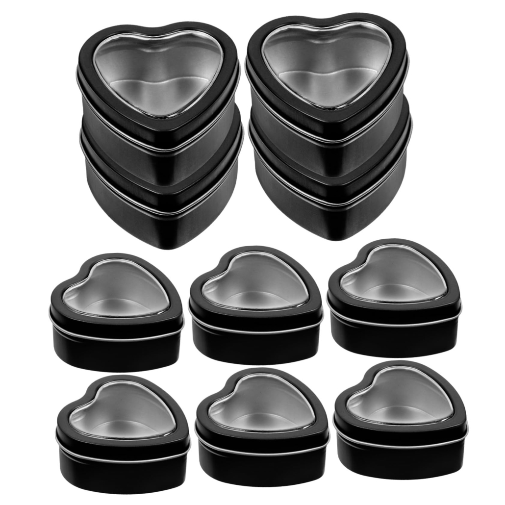 Heart-shaped tins 1