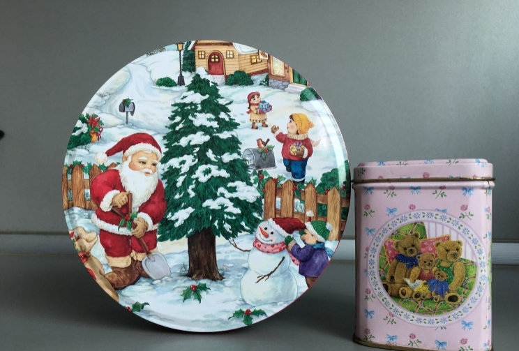 bulk Christmas tins 3