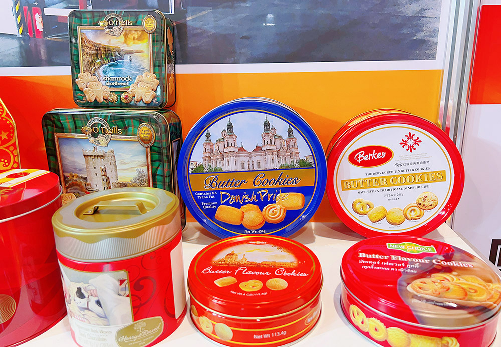 large cookie tins