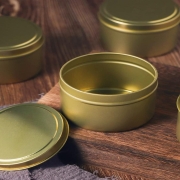 Candle tins suitable for the elderly
