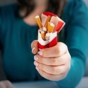 Solving the problem of cigarette packaging damage from crushing