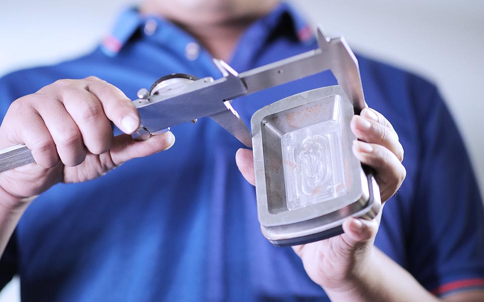 Wholesale Tin Can Manufacturer Guaranteeing Mold Quality and Maintenance Capabilities